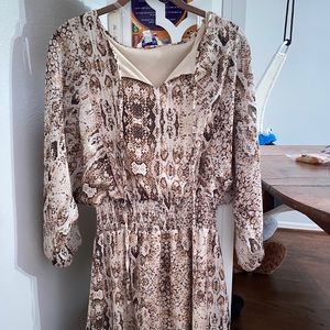 snake print v-neck long sleeve dress